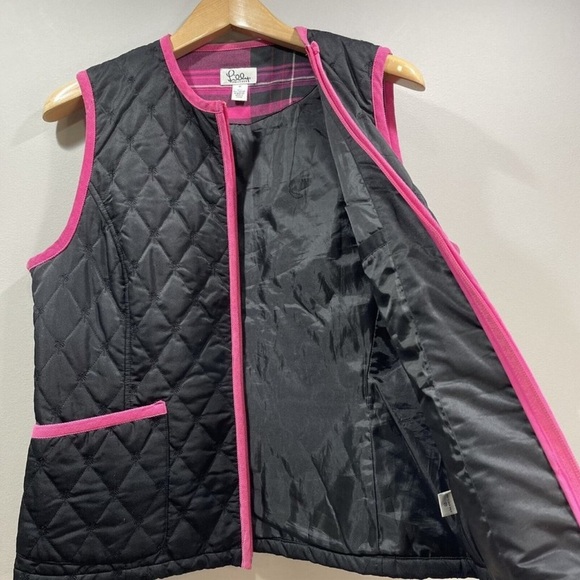 LILLY PULITZER Quilted VEST
Embriodered PALM TREES Black
Pink Size M - Picture 9 of 11